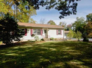 19 Scott Rd, East Lyme, CT 06333