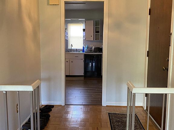 3rd image of 7760 Las Palmas Way