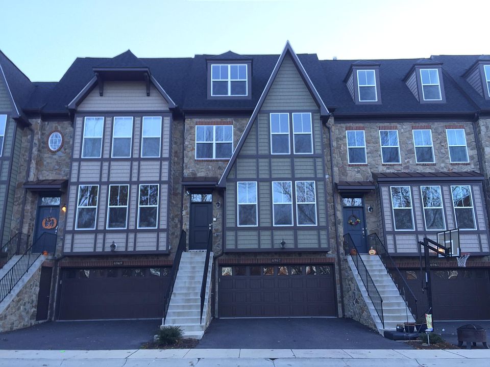 Enormous 4 level town home with oversize 2 car garage