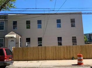 6517 Admiral Ave, Middle Village, NY 11379