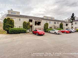927 22nd St APT 12, Bellingham, WA 98225