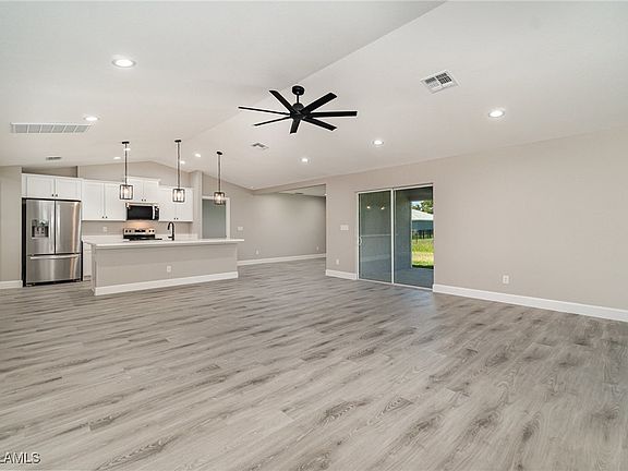 3rd image of 16098 Overdale Ct
