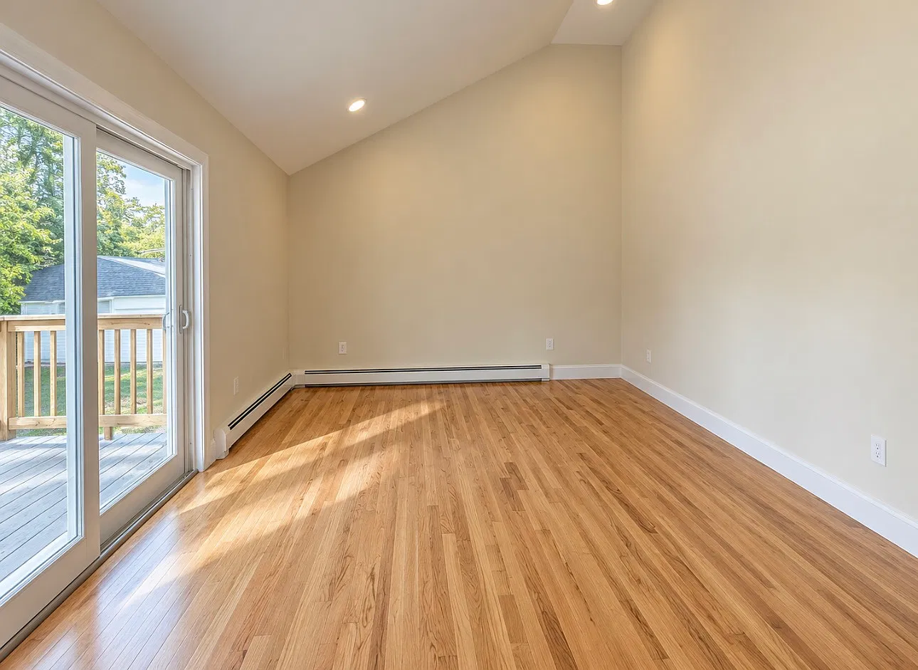 3 bed, 1344 sqft, $3,000 — Photo 4