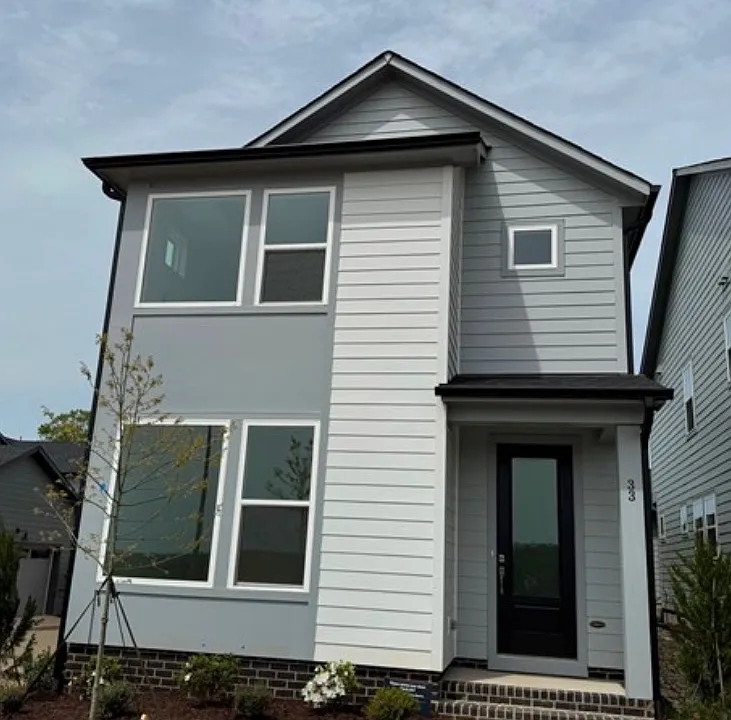33 Hillway Rd