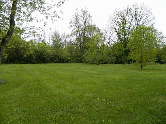 2nd image of 3352 Homeacres Ave