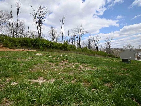 3rd image of 6988 Lucia Dr