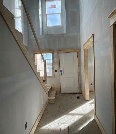 5th image of 32270 W 166th St