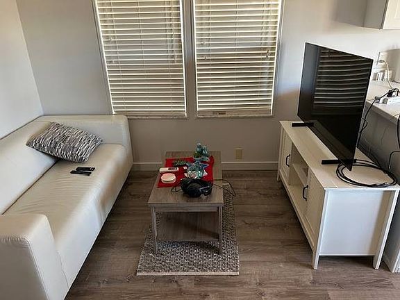 5th image of 596 Wilderness Cir