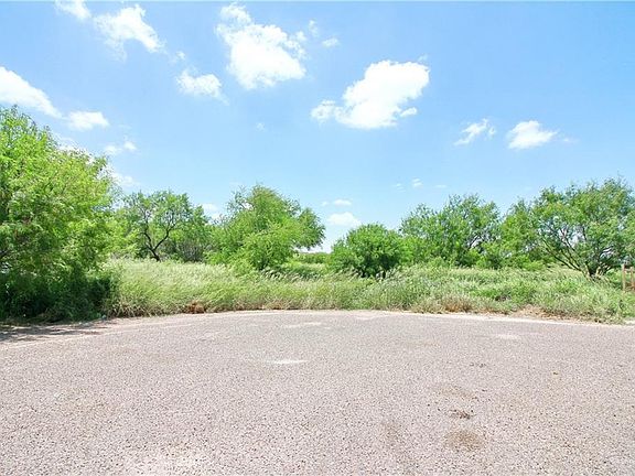 5th image of 6909 Kathy Ln