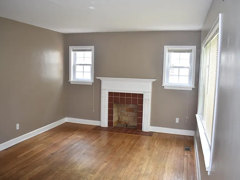370 Bob O Link Dr — Photo 2