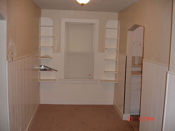 5th image of 1206 S Willow Ave