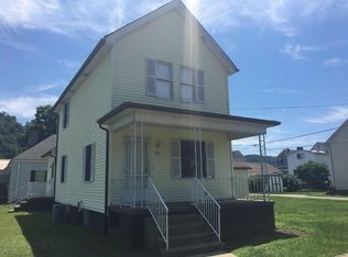 28 Rhine Ave, Wheeling, WV 26003