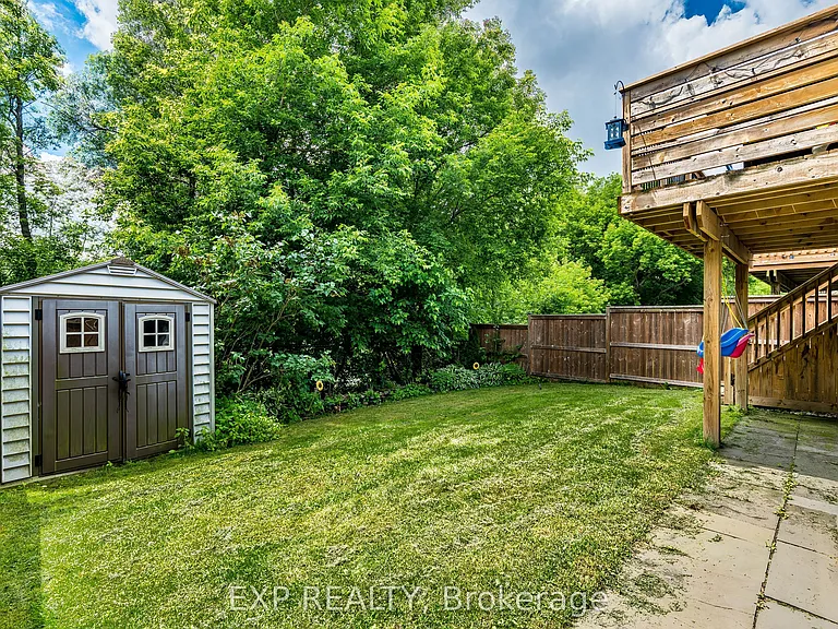 63 Wood Grove Cres — Photo 41