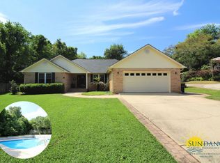 106 Sleepy Oaks Rd, Fort Walton Beach, FL 32548