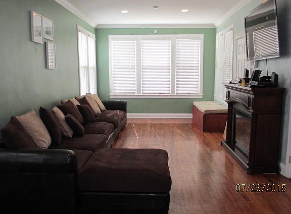 2nd image of 5627 S Sayre Ave