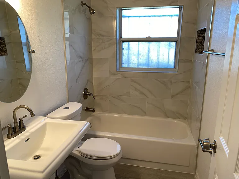 207 Normandy St — Photo 17