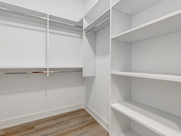 2813 W Belmont Ave #311 — Photo 14