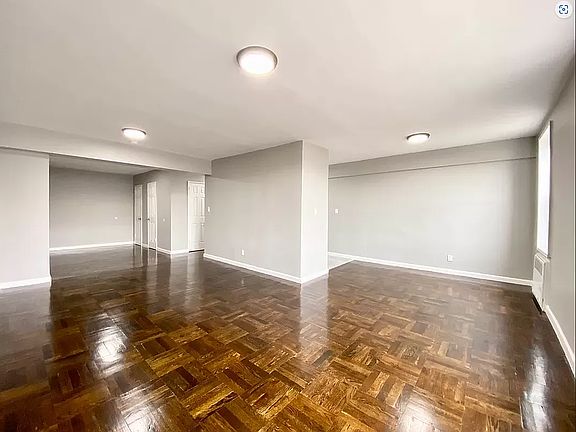 5th image of 241 San Diego Ave #B