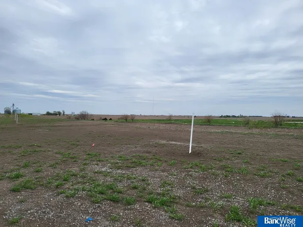 550 S Front St, Hallam, NE 68368