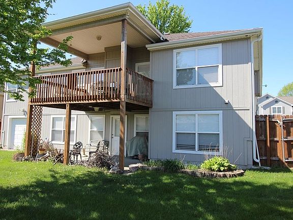 5th image of 617 NW Albatross Dr
