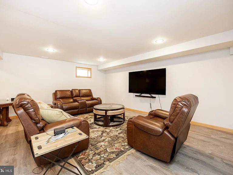1212 Acacia Dr — Photo 46