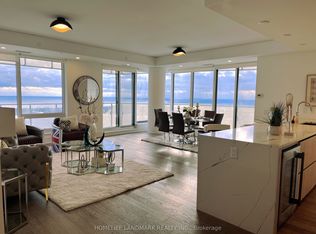 28 Freeland St #5302, Toronto, ON M5E0E3