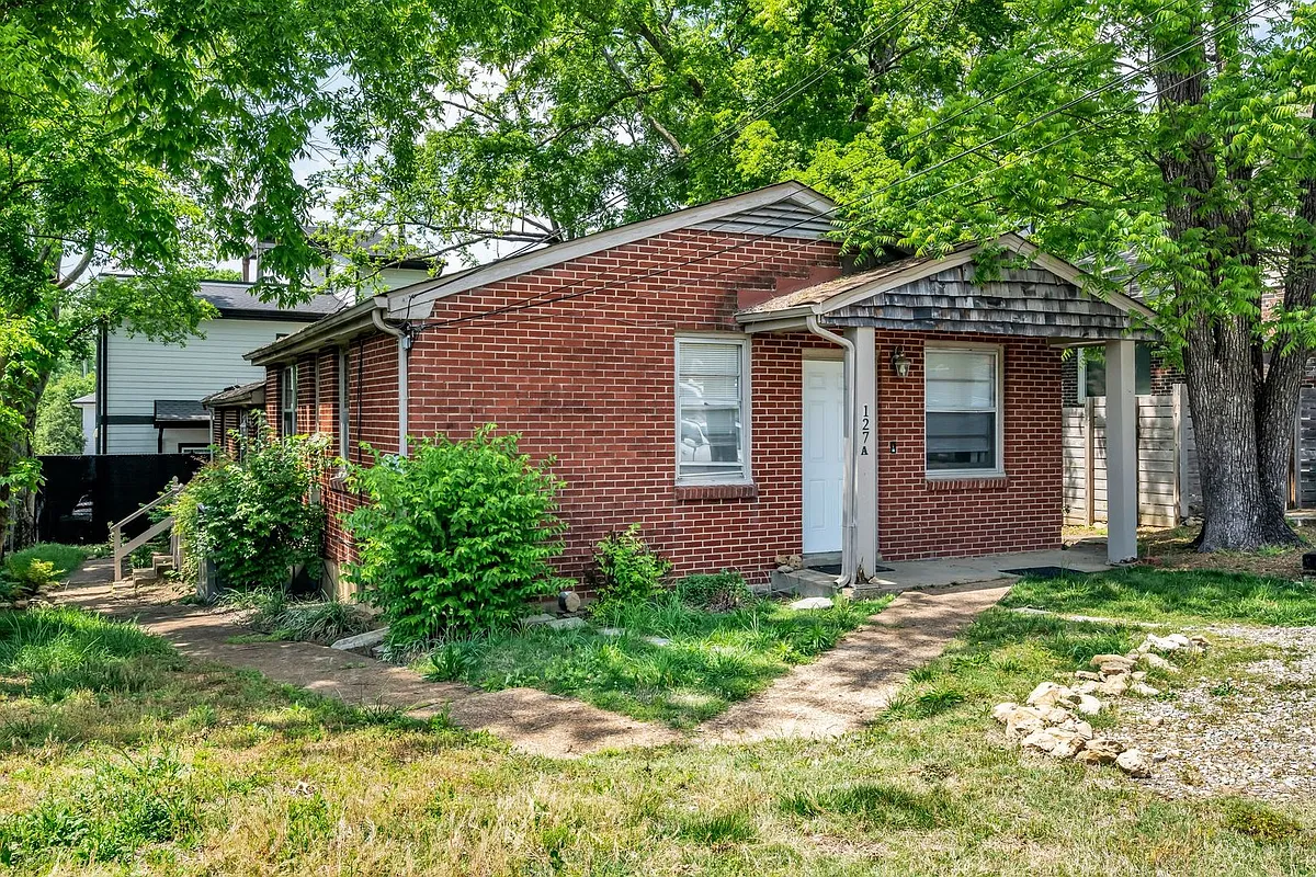 Building Photo - 127A 37th Ave N