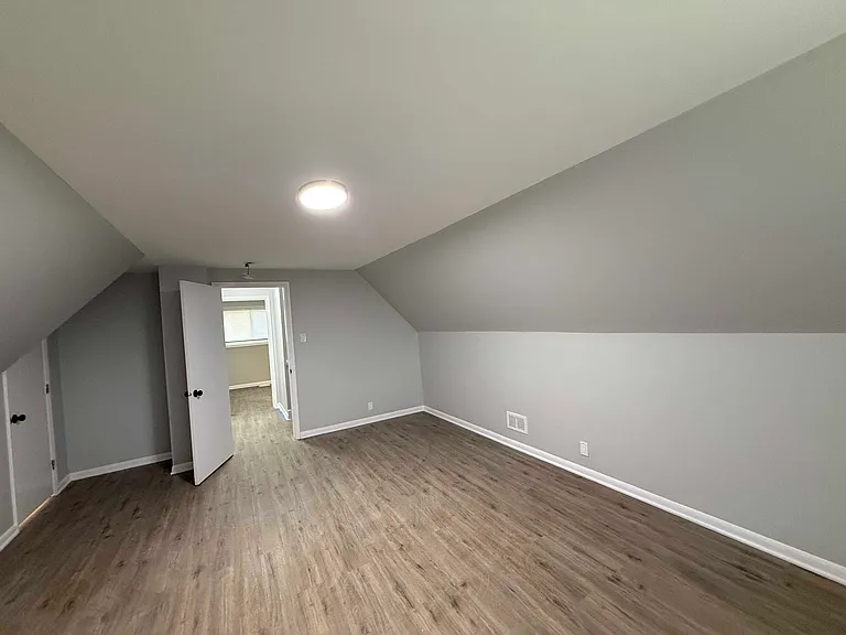 351 Clyde Ave — Photo 19