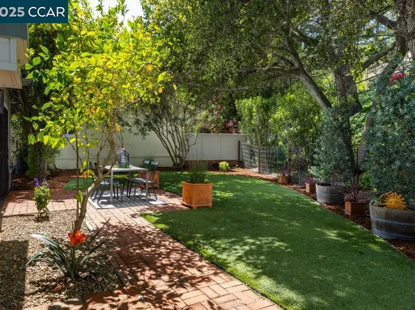 2432 Pine Knoll Dr Unit 4, Walnut Creek, CA 94595