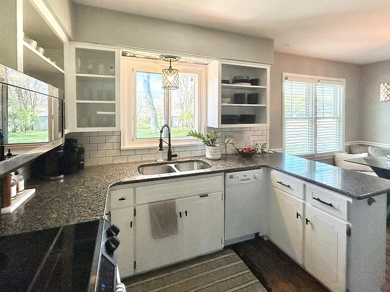 5901 Garden Park Dr — Photo 19