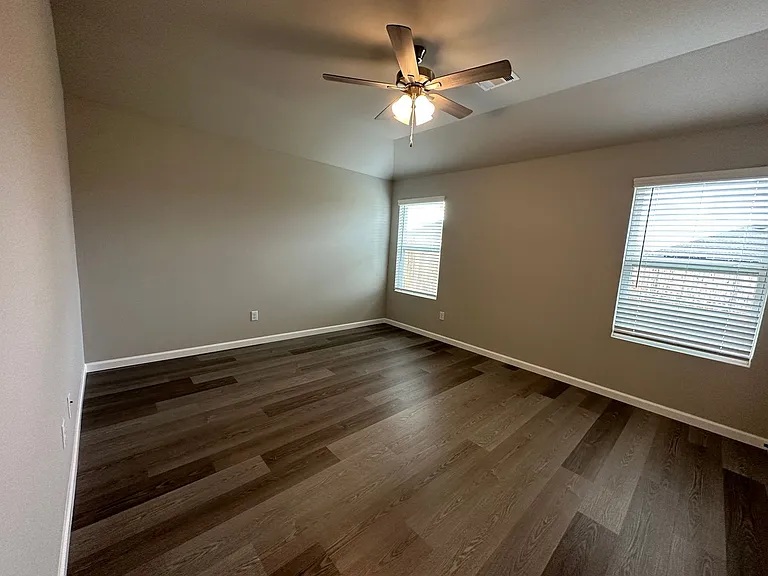 10516 SW 41st St — Photo 22