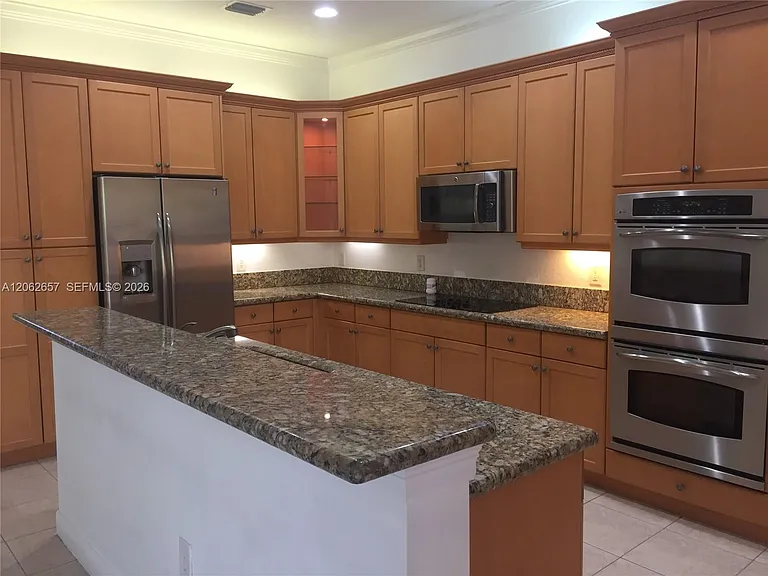 17373 SW 47th Ct — Photo 6