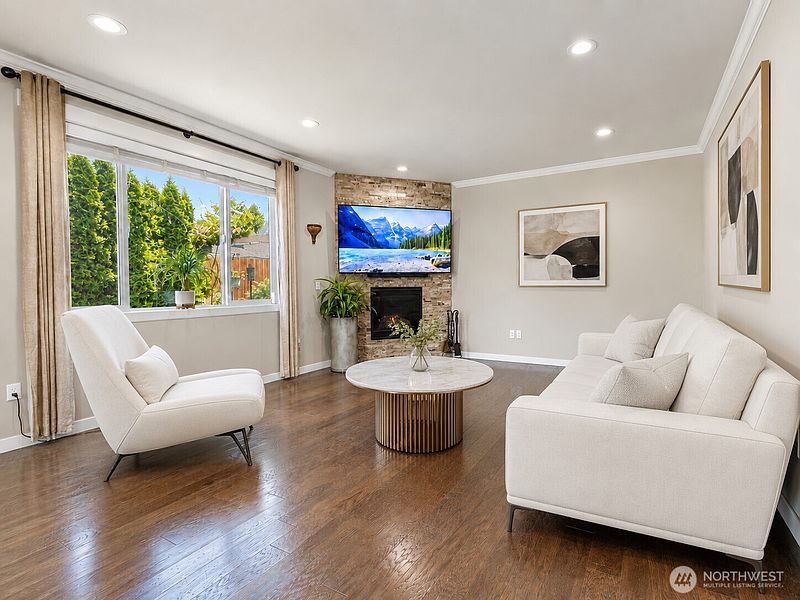 5th image of 13814 41st Avenue W