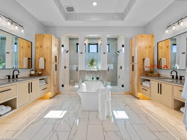 8369 W Waterway Ct, Maize, KS 67101