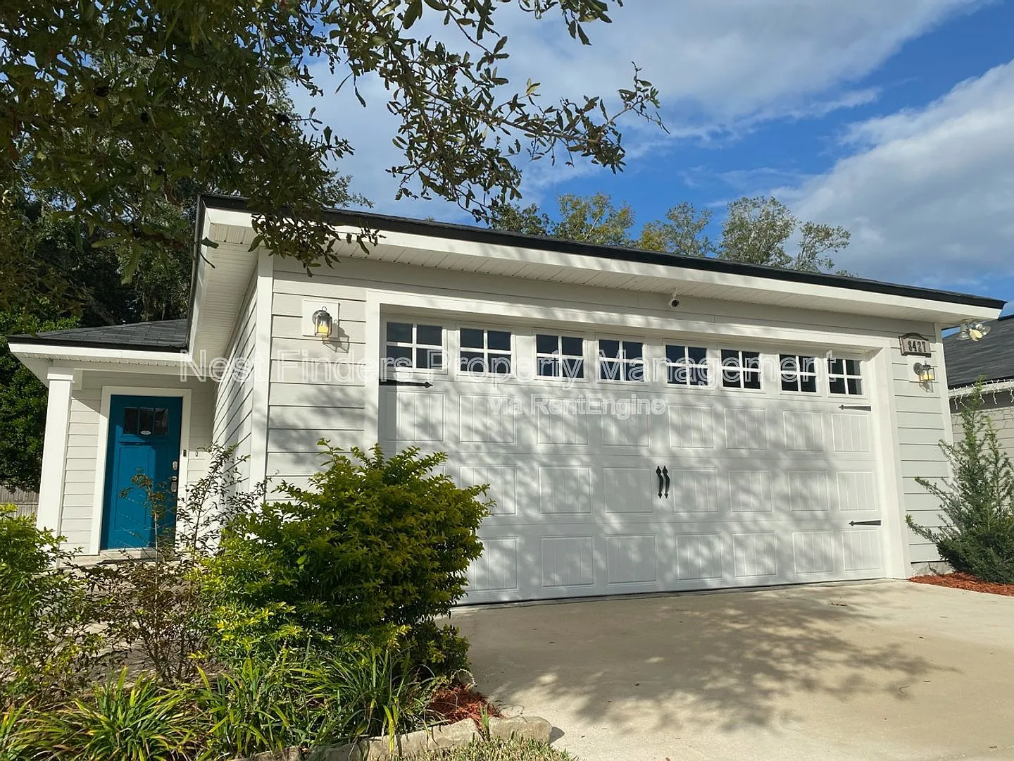 3 bed, 2.0 bath, 1266 sqft, $1,800 — Photo 1