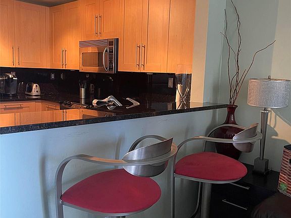 4th image of 511 SE 5th Avenue #2218