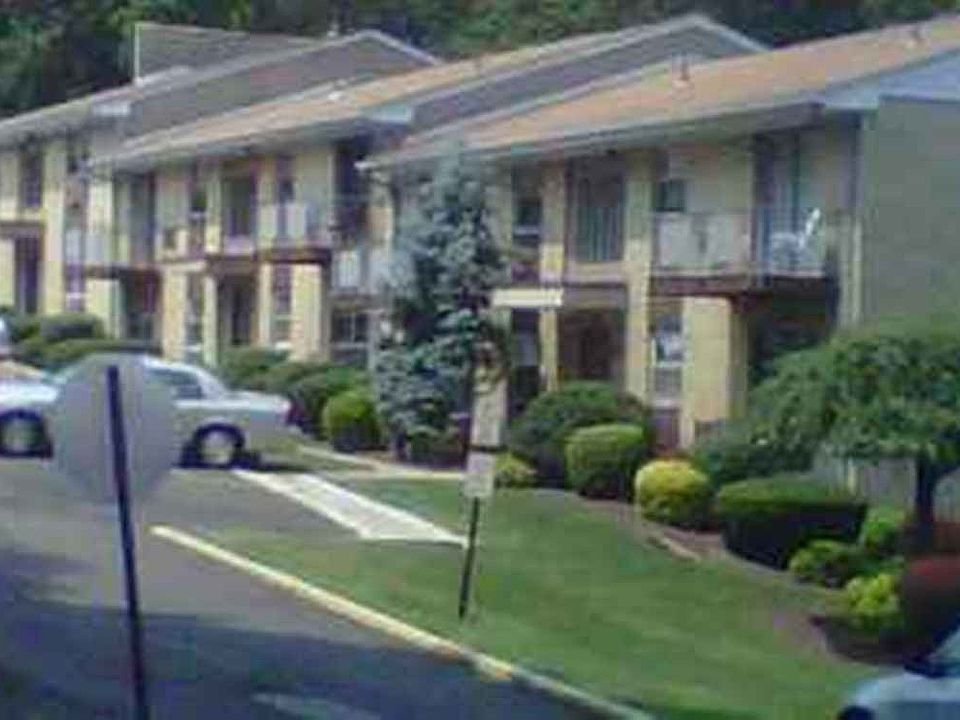 1st image of 799 Brookridge Dr APT 8