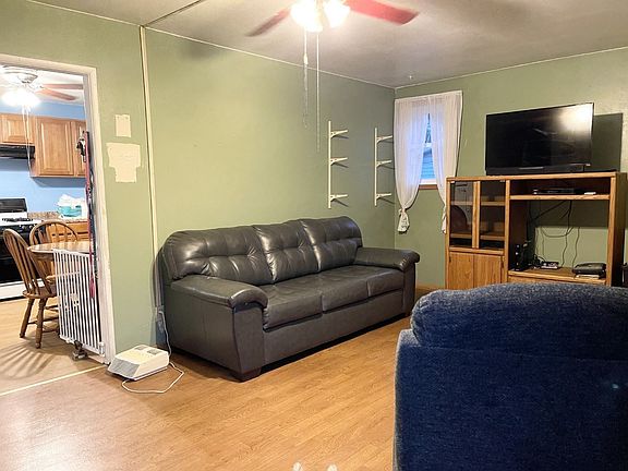 2nd image of 230 S Oakdale Ave