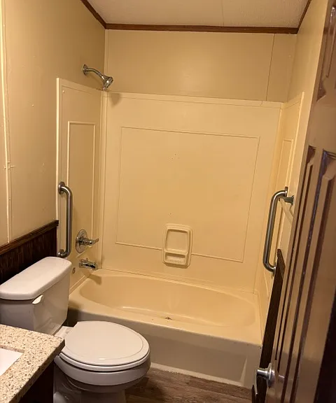 415 Hickory St — Photo 6