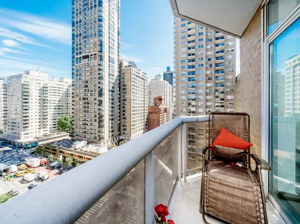 188 East 64th Street image 4 of 8