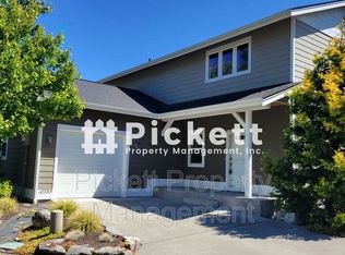 10735 NE Old Growth Loop, Kingston, WA 98346
