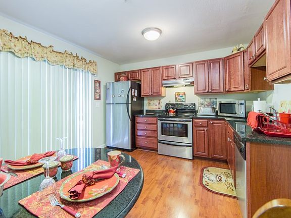 5th image of 322 Nashua St Unit 20