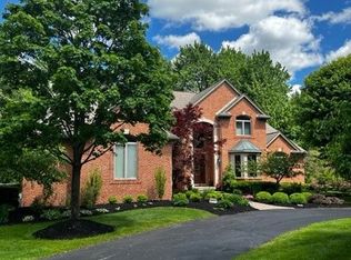 3849 Walnut Brook Dr, Rochester Hills, MI 48309