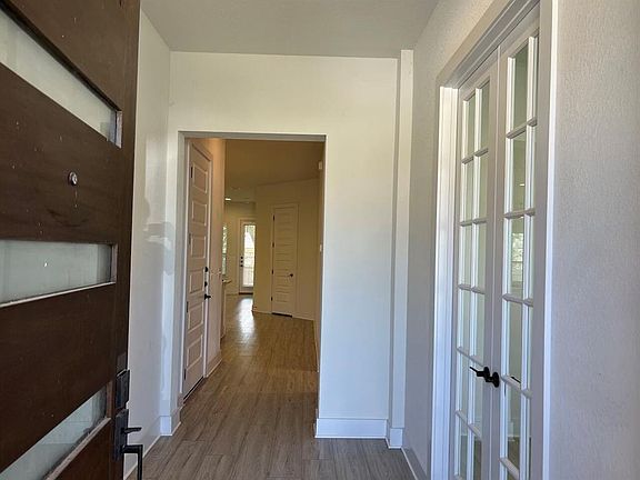 4th image of 2612 Brushwood Mdw