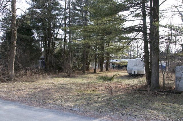 1st image of 42 Birch Ave