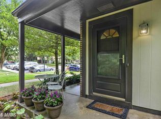 5840 Jacksons Oak Ct, Burke, VA 22015