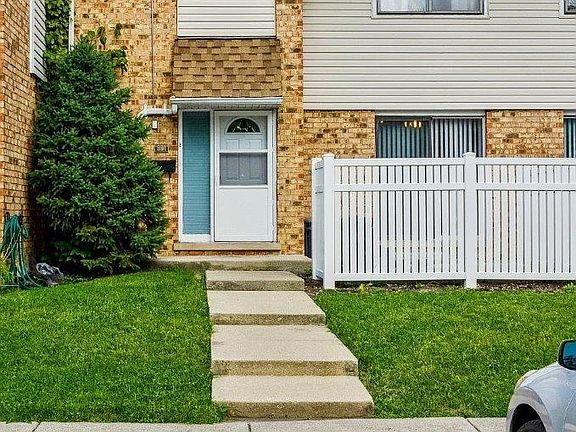 5th image of 891 White Oak Ln #891