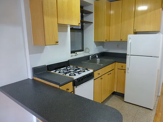 Rented by Charie Properties LLC | media 9