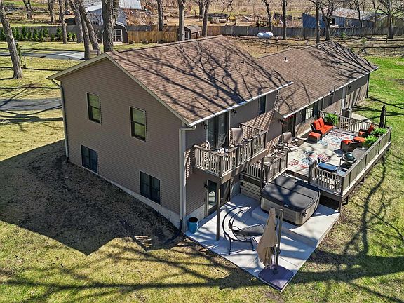 3rd image of 5287 E Canfield Rd