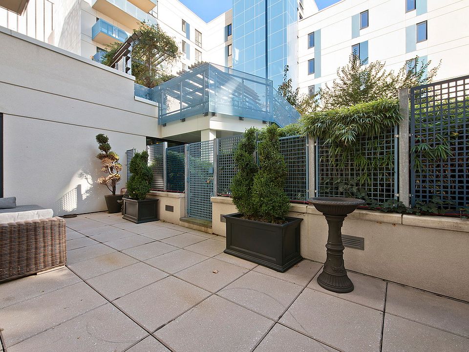 1st image of 454 W 54th St APT 1D